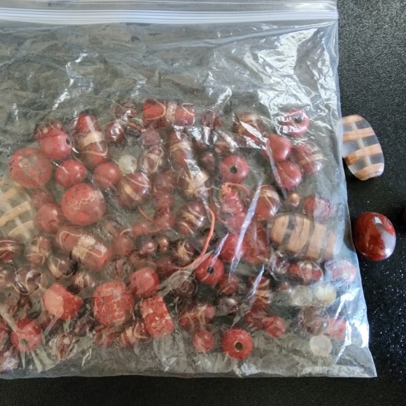 Mix Bulk Beads 19 Bags for Jewelry Making Multi Materials And Shapes New 2 Lbs+ - Picture 9 of 16